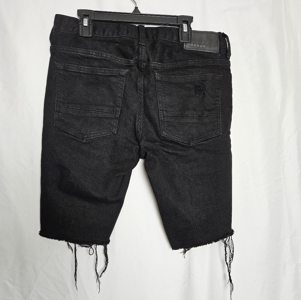 Pacsun Destroyed Black Denim Skinny Bermuda Skater Shredding Shorts Size 28 - Picture 2 of 8